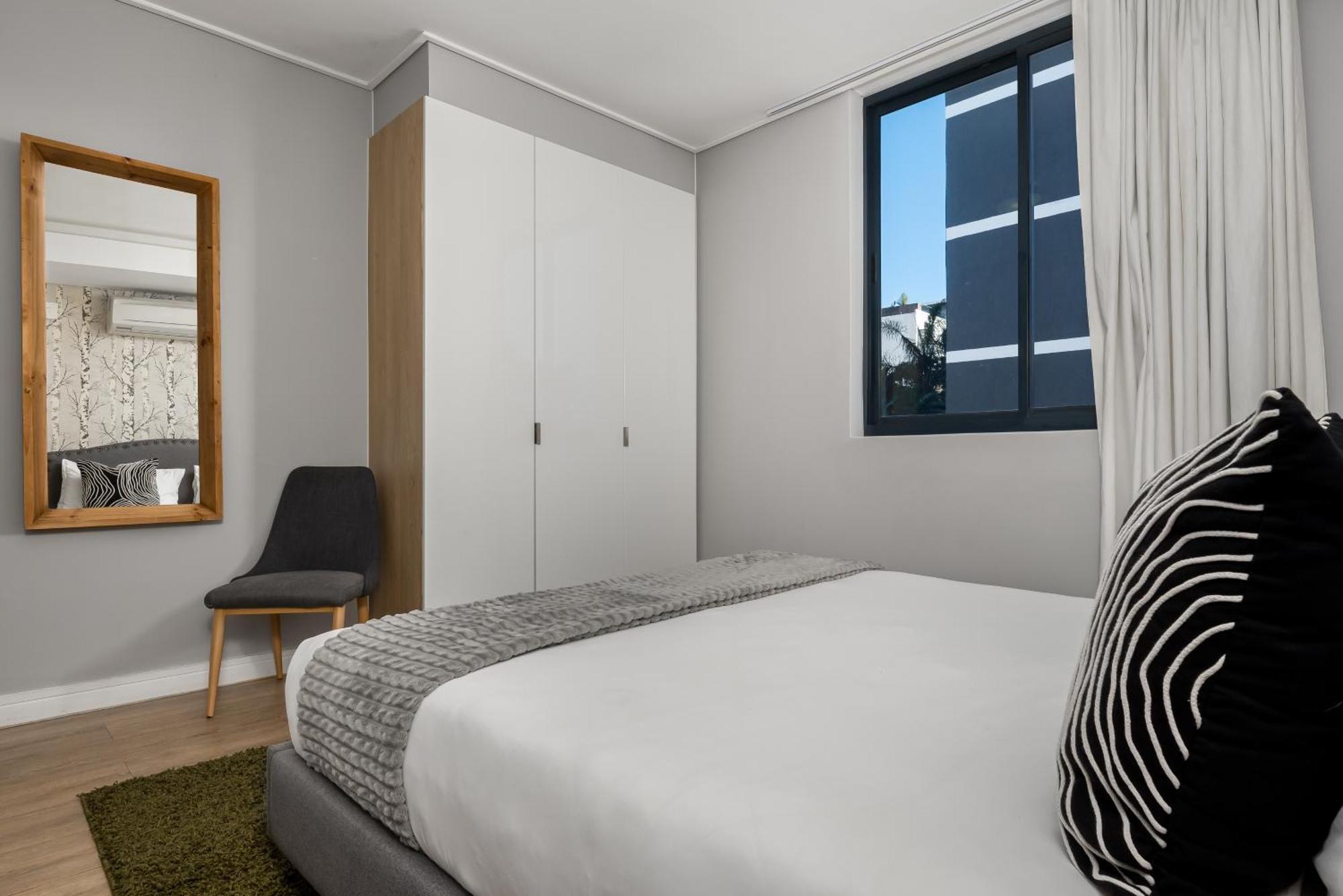 Warwick Apartments By Propr Fokváros Kültér fotó
